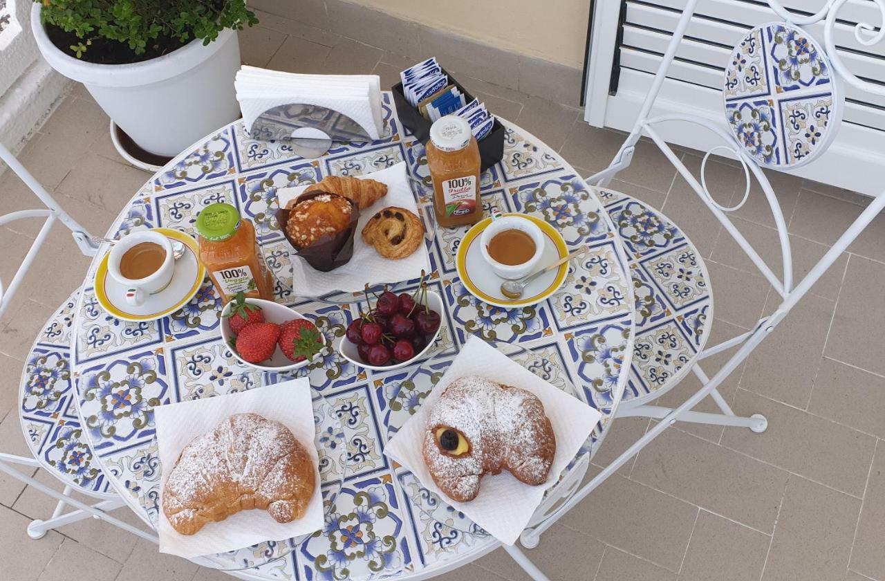 A Un Passo Dal Mare Bed & Breakfast Agropoli Dış mekan fotoğraf